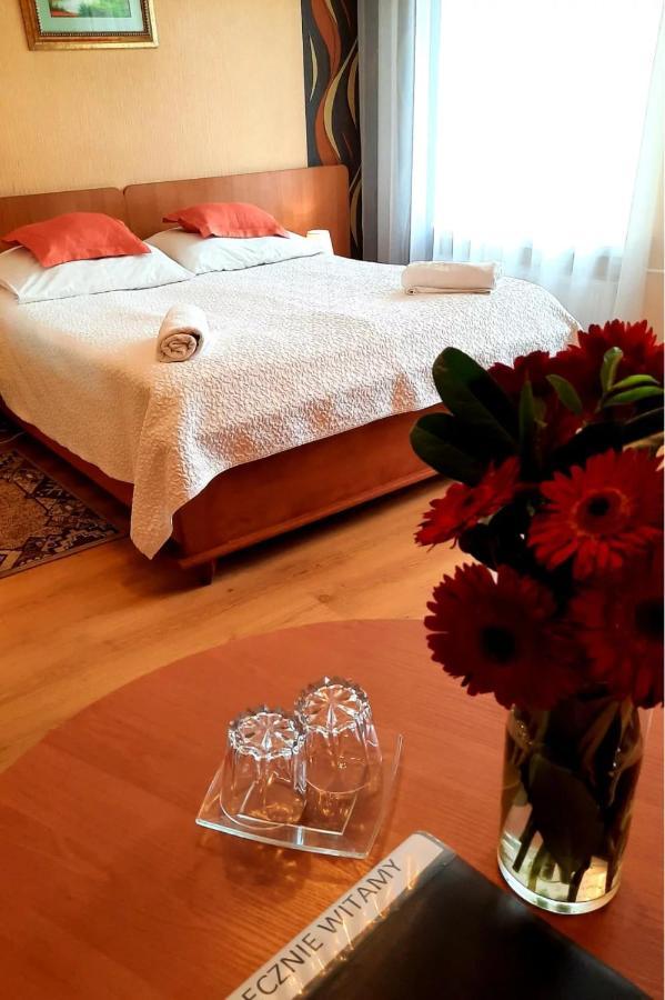 Hotel Bursztyn Kaliszki Εξωτερικό φωτογραφία