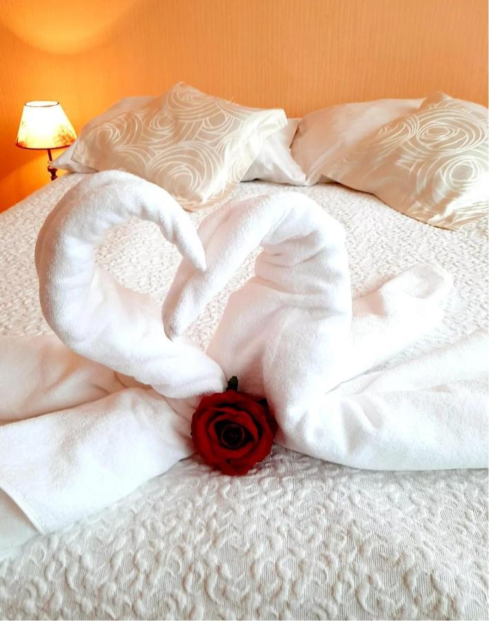 Hotel Bursztyn Kaliszki Εξωτερικό φωτογραφία