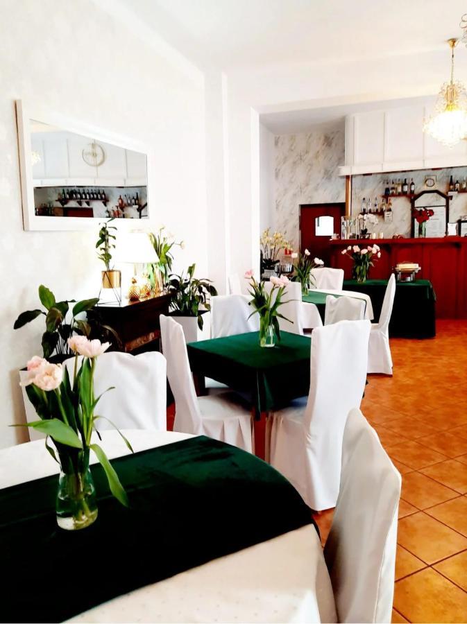 Hotel Bursztyn Kaliszki Εξωτερικό φωτογραφία