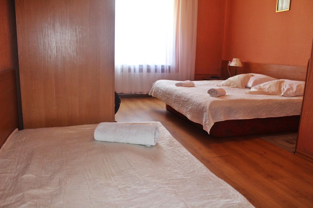 Hotel Bursztyn Kaliszki Εξωτερικό φωτογραφία