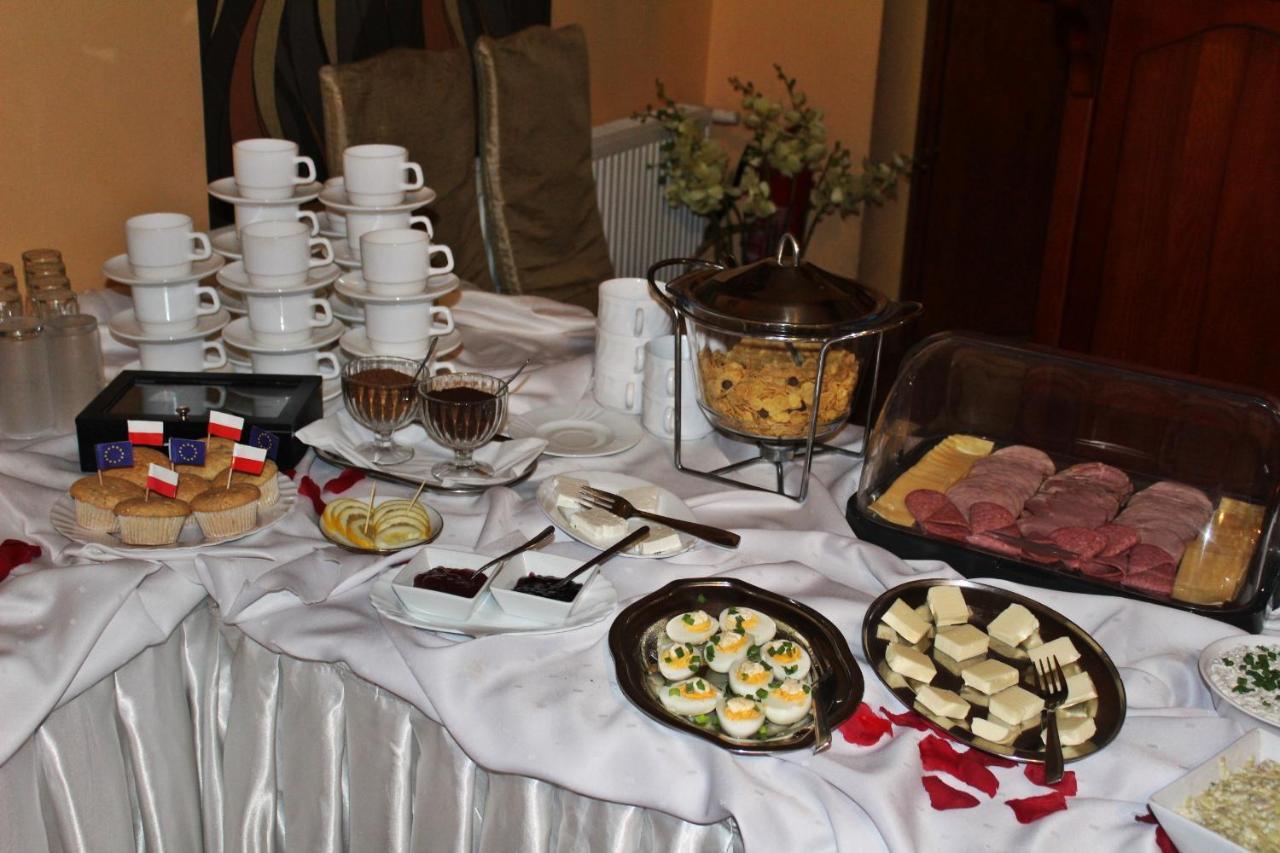 Hotel Bursztyn Kaliszki Εξωτερικό φωτογραφία